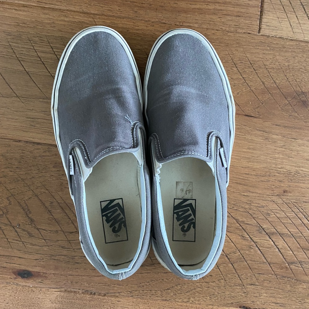 Women’s darkgrey slip on vans